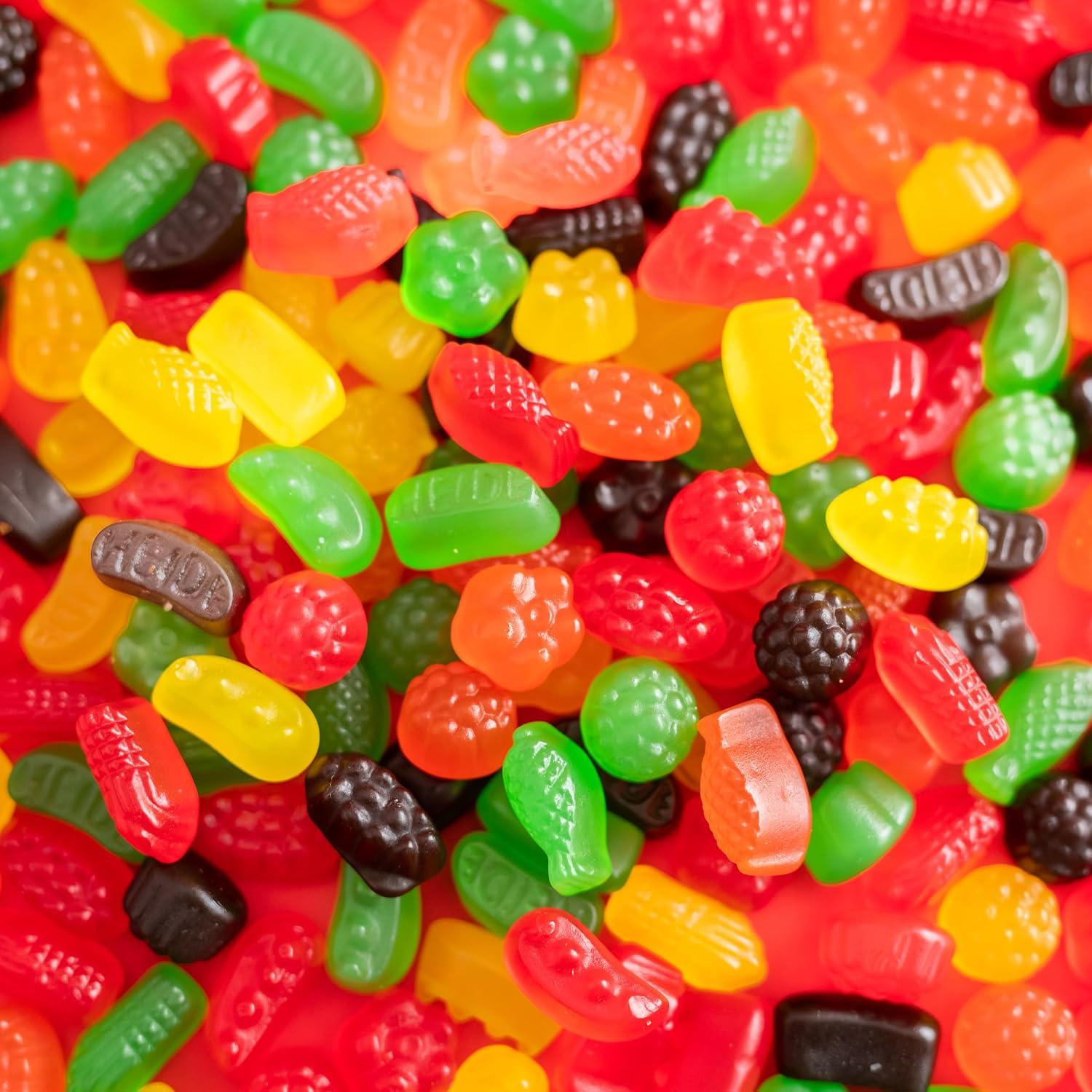 imageWonka Boston Baked Beans CandyCoated Peanuts Sweet ampamp Salty 43 Ounce Theater Candy Boxes Pack of 12Jujyfruits